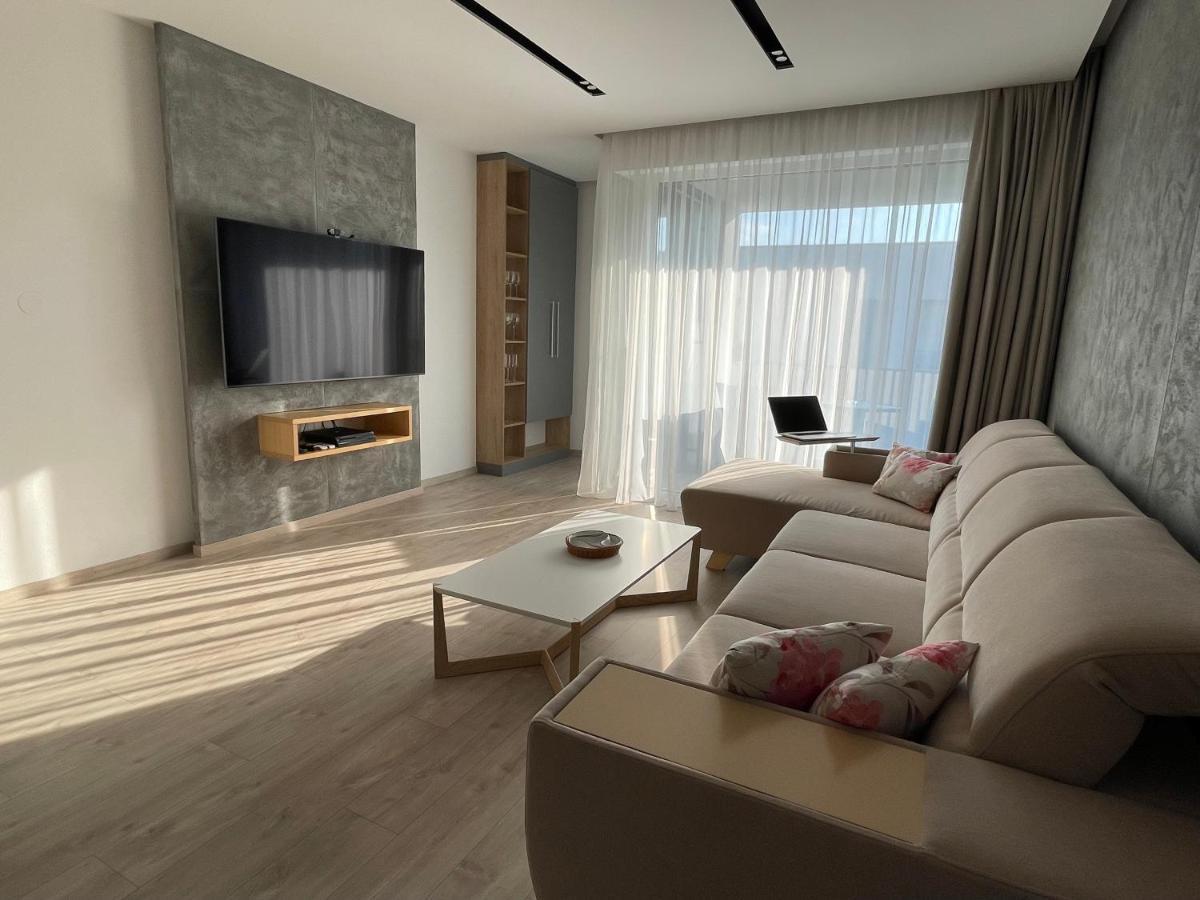Greenbay Apartment With Free Parking Trenčín Exteriér fotografie