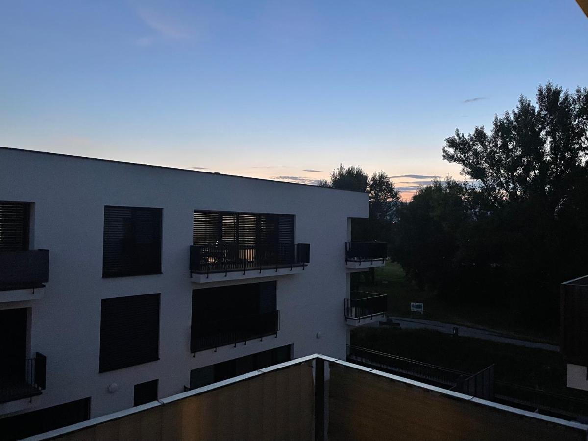Greenbay Apartment With Free Parking Trenčín Exteriér fotografie
