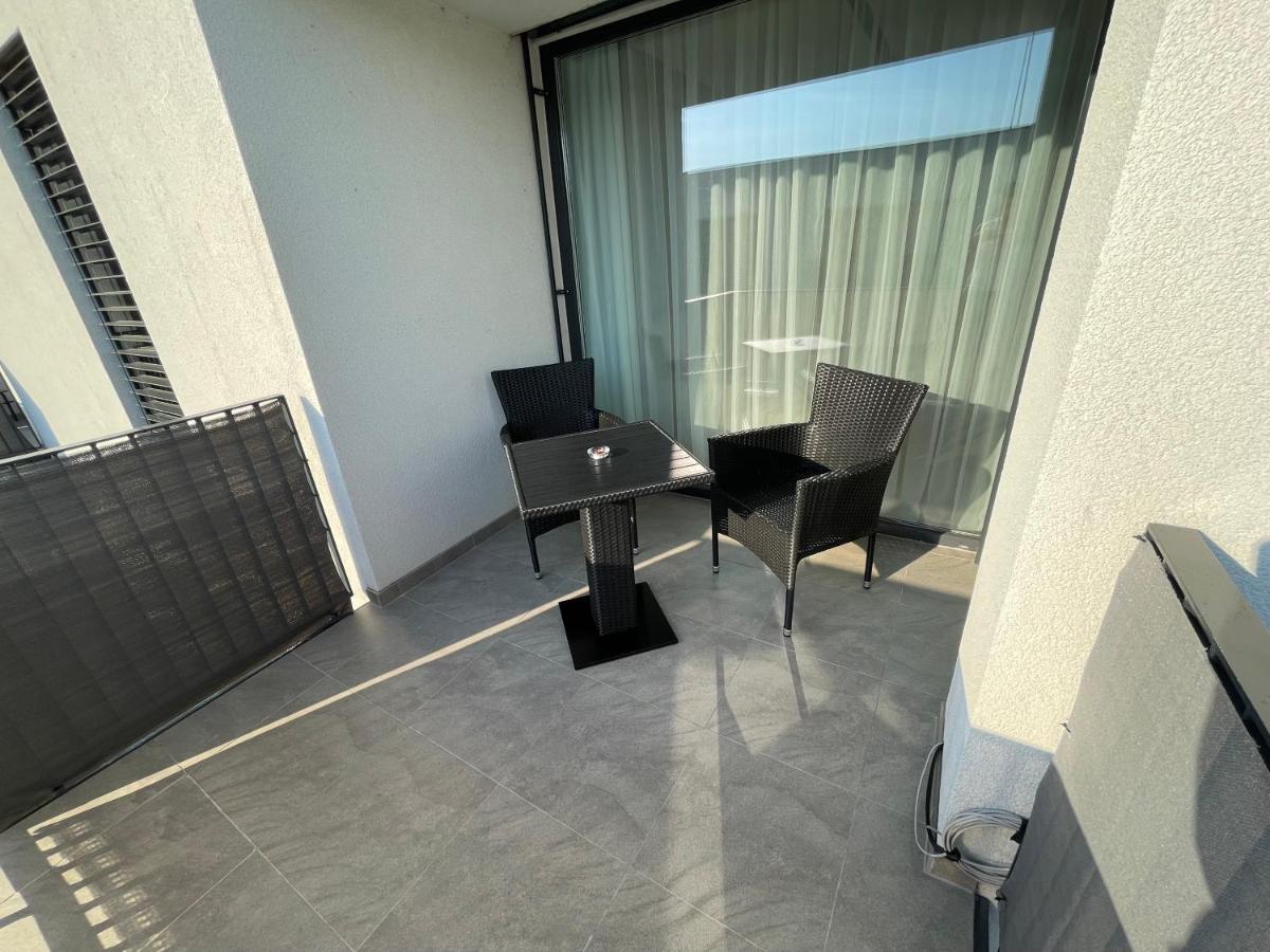 Greenbay Apartment With Free Parking Trenčín Exteriér fotografie