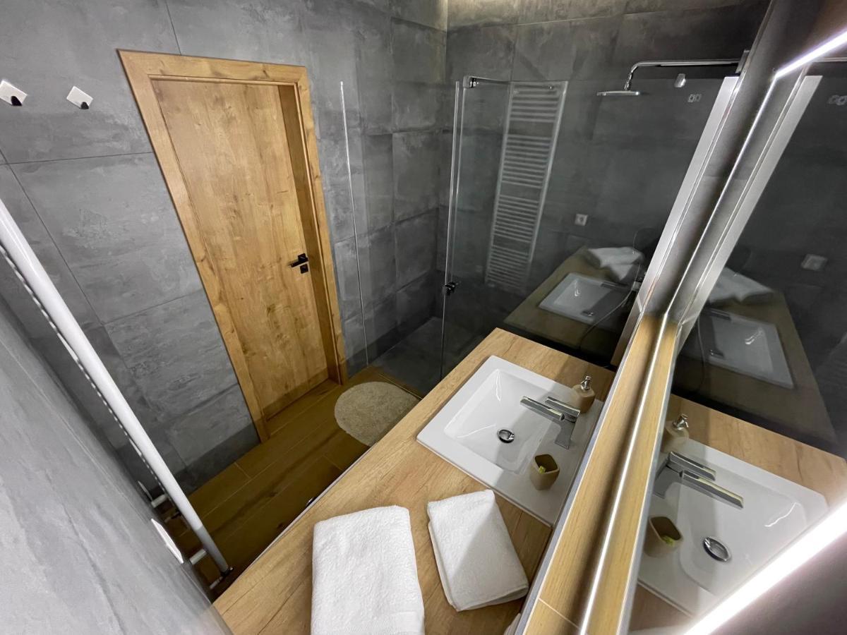 Greenbay Apartment With Free Parking Trenčín Exteriér fotografie
